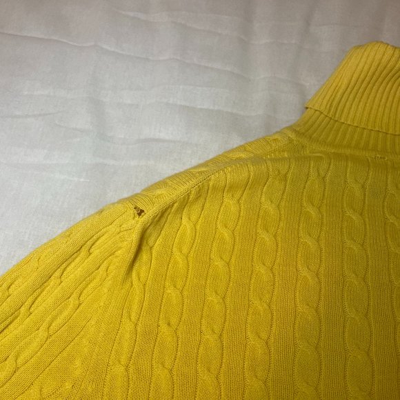 Vintage Yellow Tommy Hilfiger Turtleneck - Picture 4 of 5